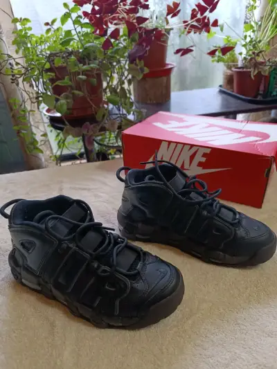 Zapatillas deportivas negras Nike Air - miniatura 1