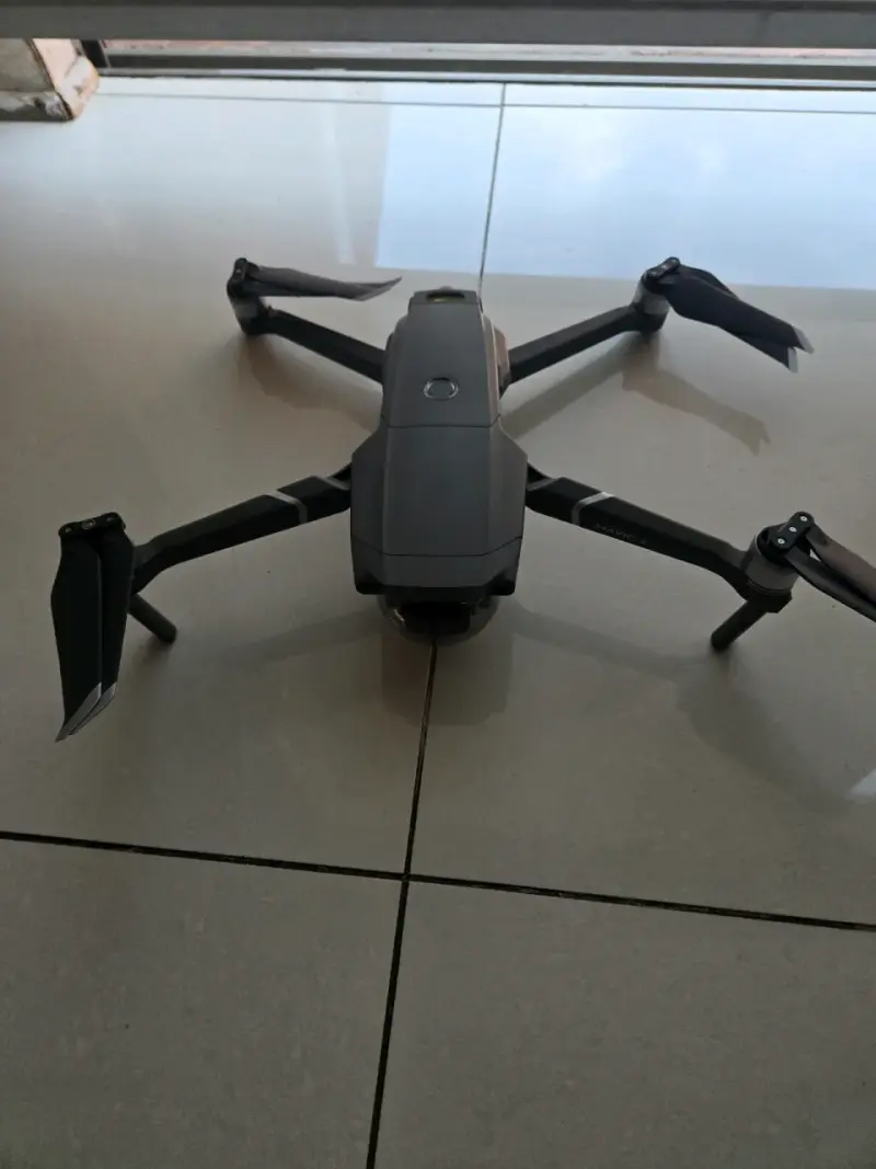 Drone DJI Mavic 2 Pro Fly More Combo poco uso - 1