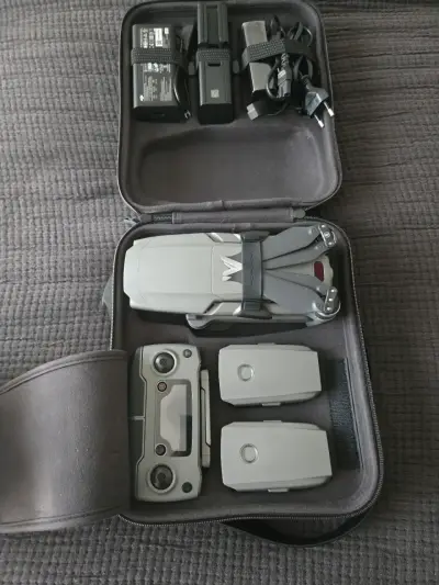 Drone DJI Mavic 2 Pro Fly More Combo poco uso - miniatura 3