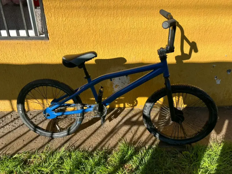 Bicicleta BMX azul para acrobacias precio conversa - 4