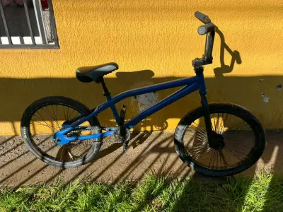 Bicicleta BMX azul para acrobacias precio conversa - miniatura 4