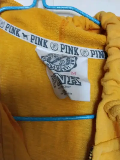 Polerón amarillo con capucha Pink Victoria's Secret - miniatura 1