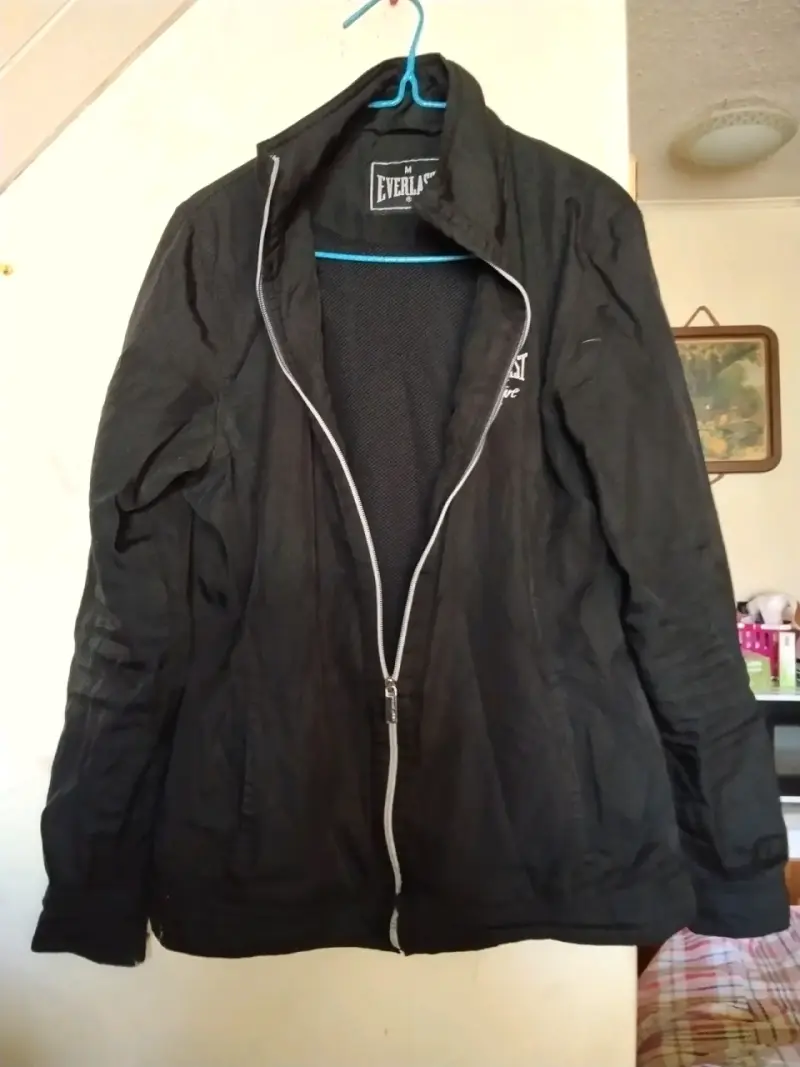 Chaqueta Negra Everlast Talla M - 2