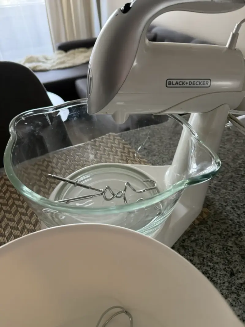 Batidora de pedestal Black+Decker con bowl de vidrio - 2
