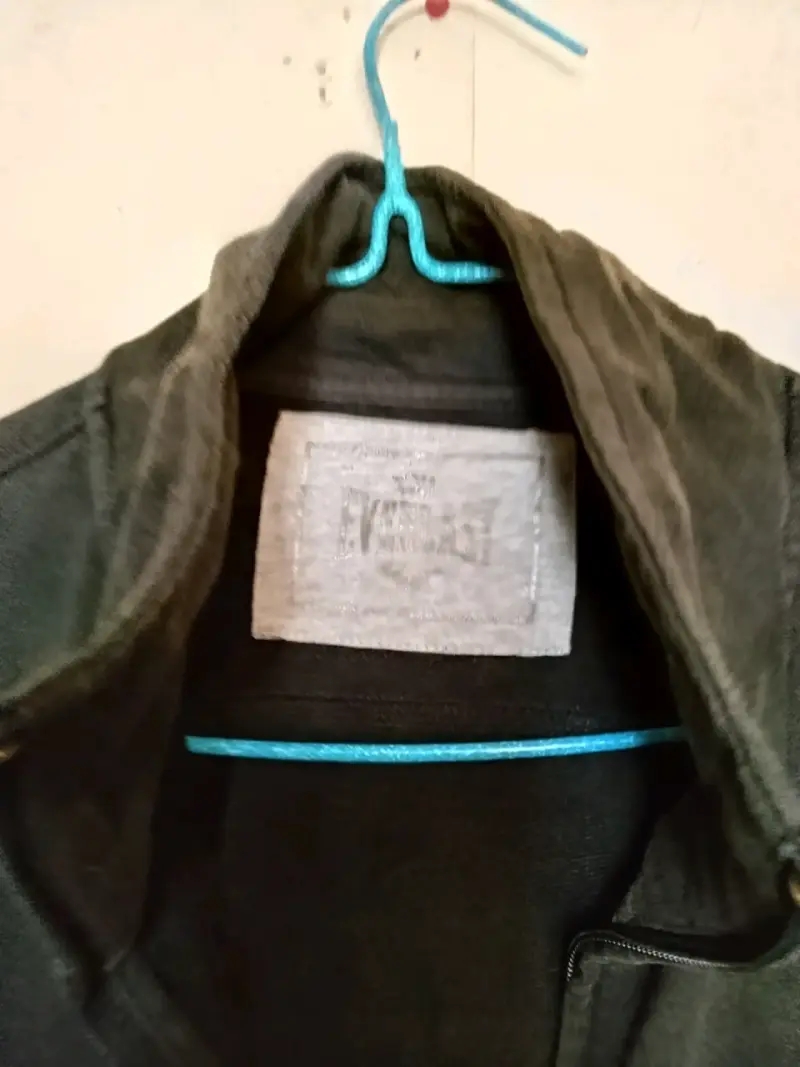 Chaqueta deportiva negra Everlast con cierre - 1