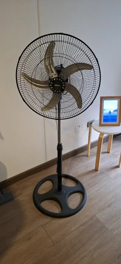 Ventilador de pie KmtStyle con altura ajustable - miniatura 1