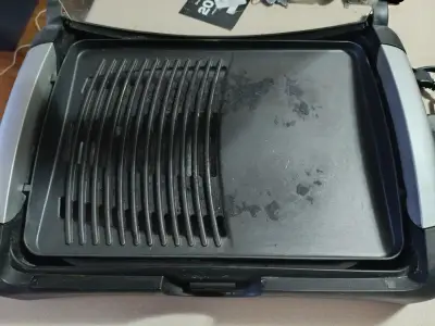 Parrilla eléctrica Thomas con tapa de vidrio - miniatura 1