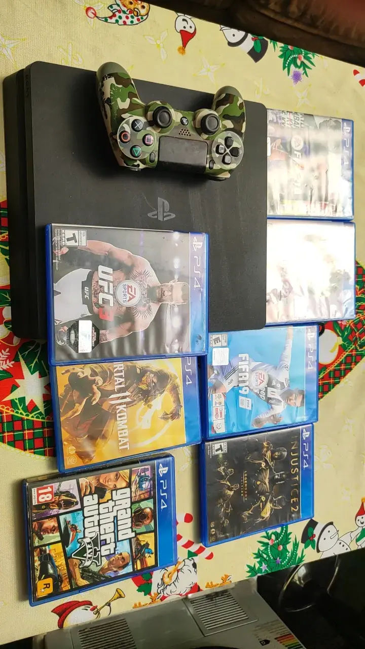 Consola PS4 con control y juegos incluidos - 1