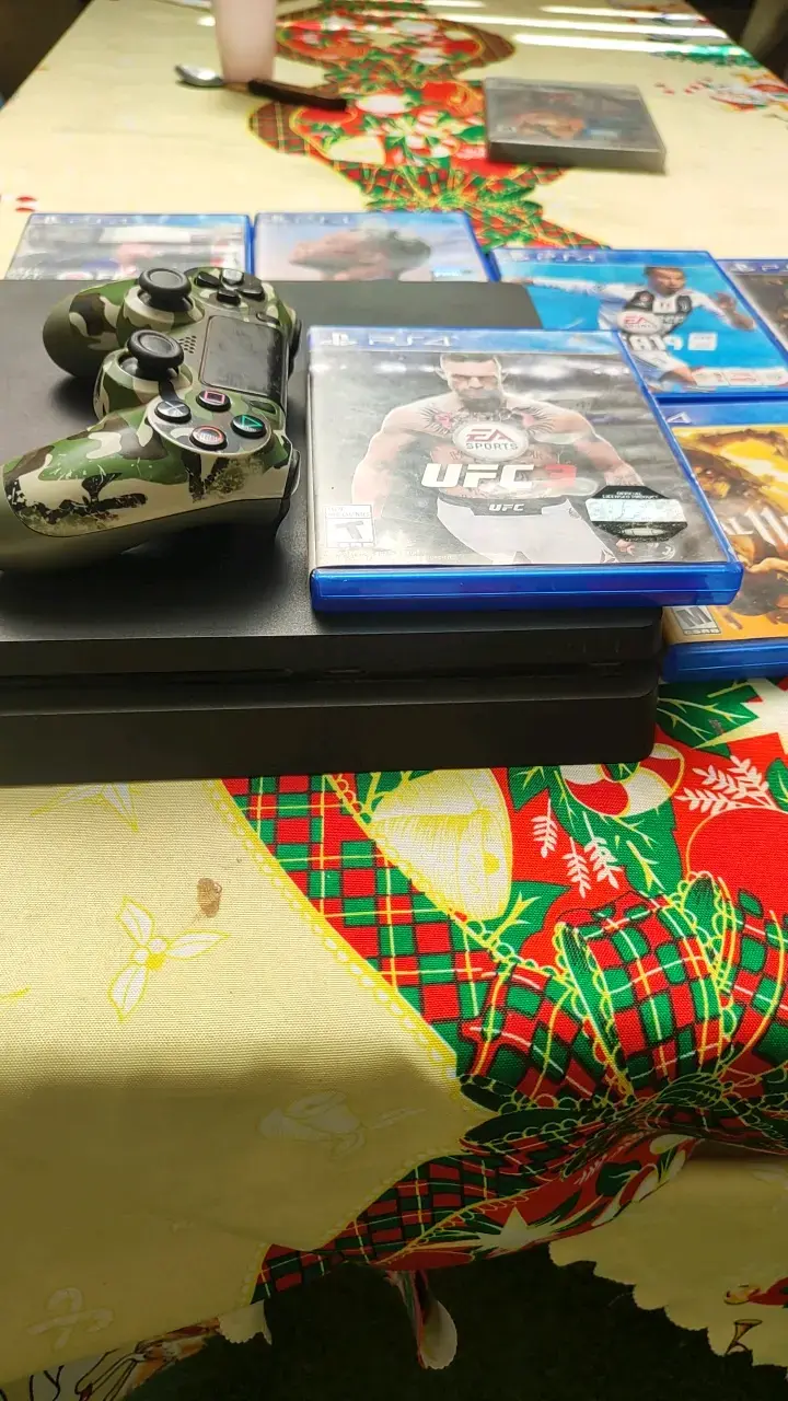 Consola PS4 con control y juegos incluidos - 3