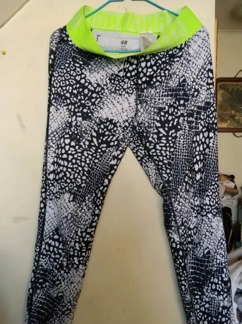 Leggings deportivos H&M estampado animal - 2