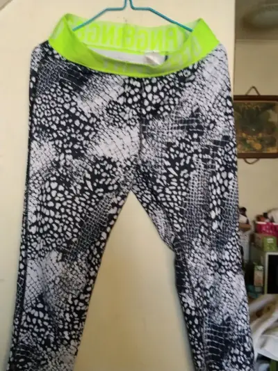 Leggings deportivos H&M estampado animal - miniatura 3