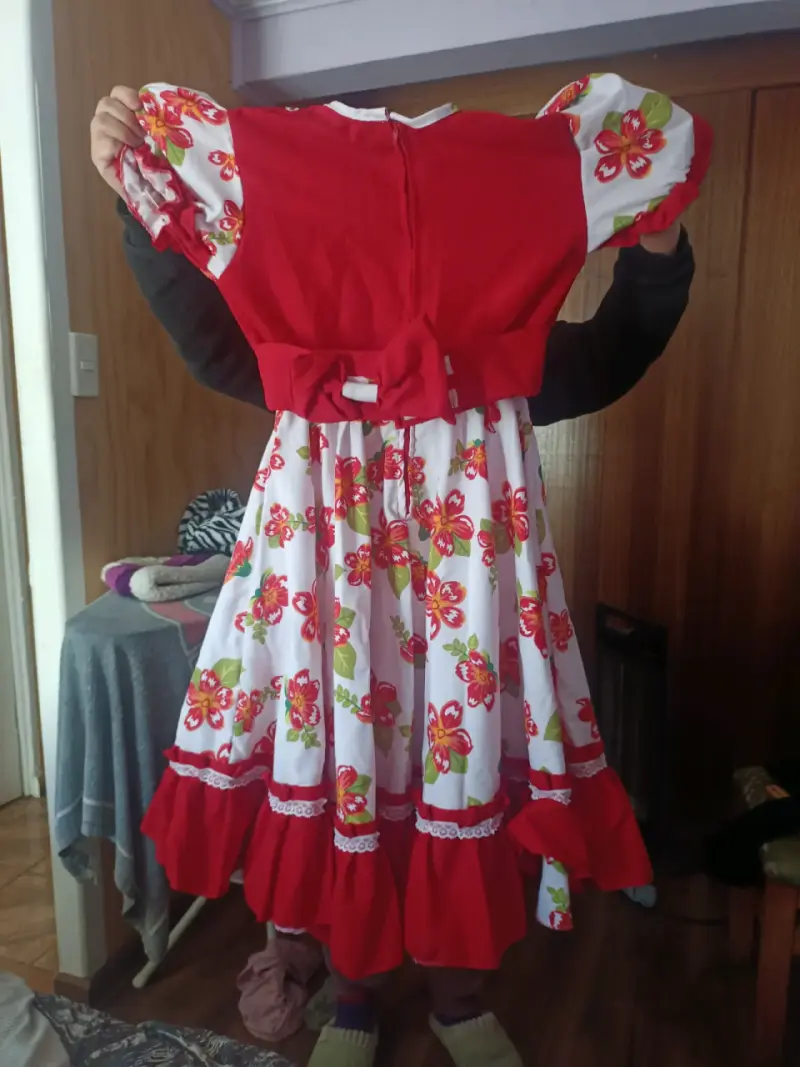 Vestido Cueca baile chileno rojo con flores - 2