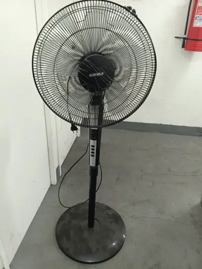 Ventilador de pie Somela con control de velocidad - miniatura 1