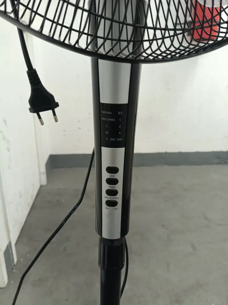 Ventilador de pie Somela con control de velocidad - 2