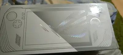 Consola portátil ASUS ROG Ally con pantalla táctil - miniatura 3