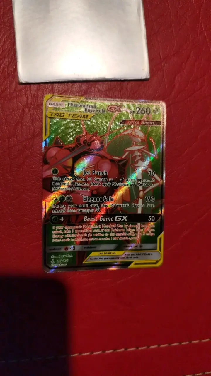 Carta Pokémon GX Tag Team Pheromosa & Buzzwole