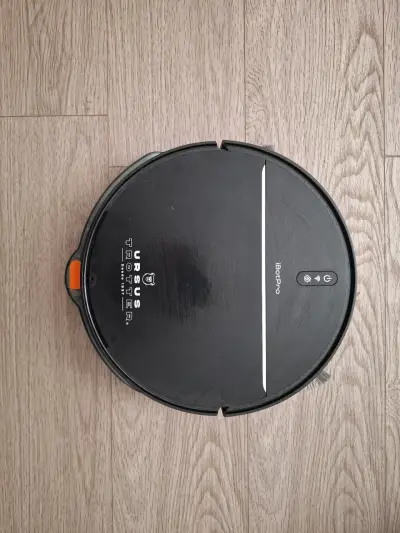 Robot aspiradora Ursus Trotter B6Pro con accesorios - miniatura 1