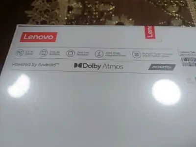 Tablet Lenovo Tab Plus con funda - miniatura 2