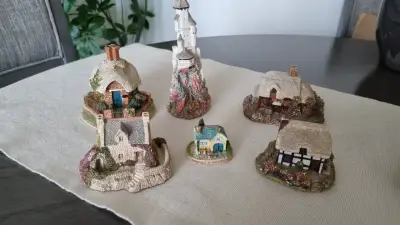 Conjunto de casas en miniatura Resina con sello - miniatura 1