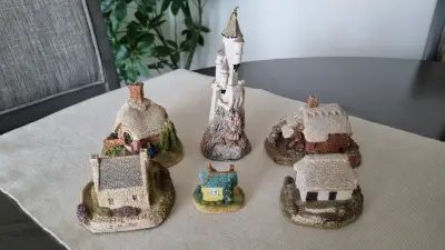 Conjunto de casas en miniatura Resina con sello - miniatura 3