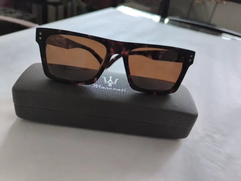 Gafas de sol estilo carey con estuche Maserati - 1