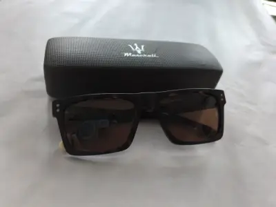 Gafas de sol estilo carey con estuche Maserati - miniatura 3