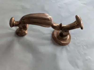 Manilla de puerta de bronce antigua - miniatura 3