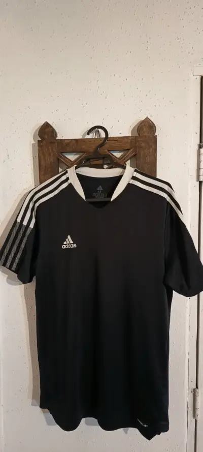Polera deportiva negra Adidas Aeroready - miniatura 1