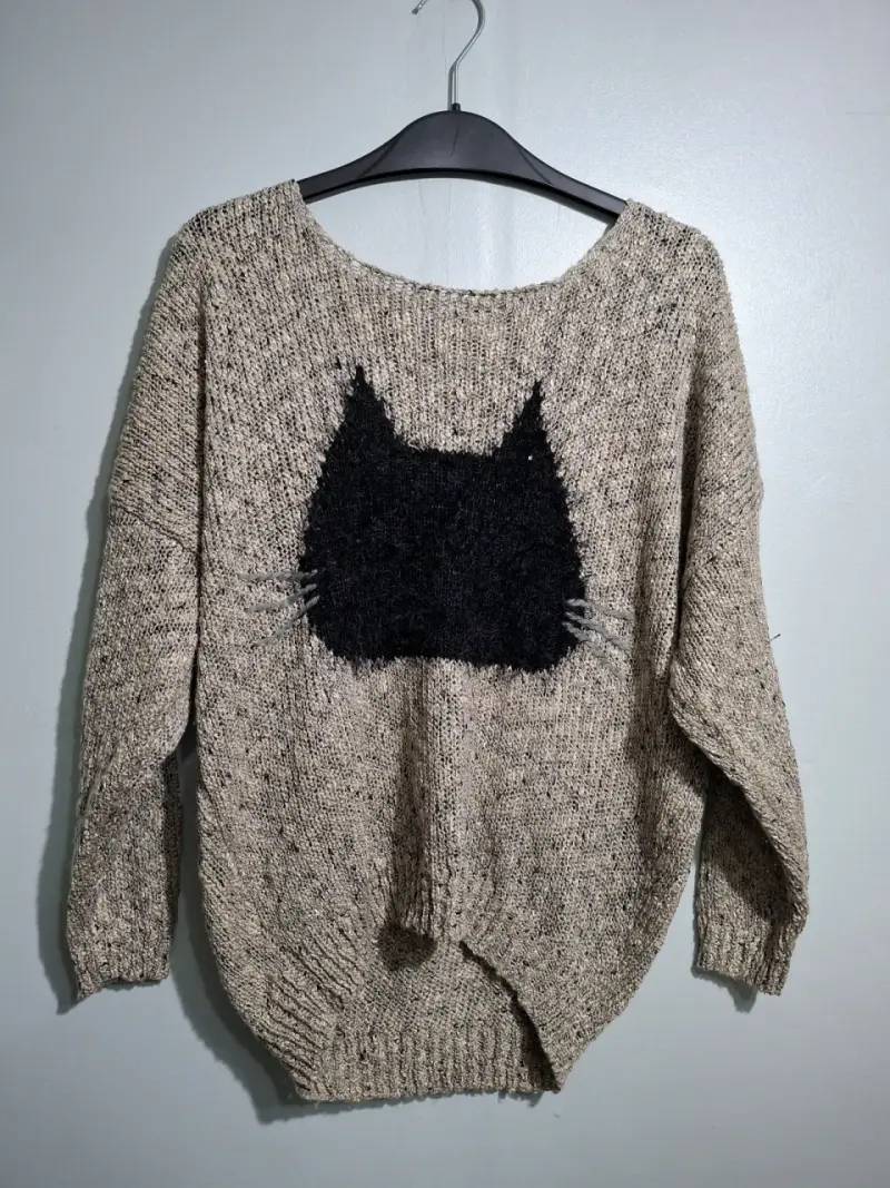 Suéter con diseño de gato