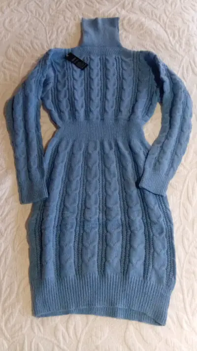 Vestido de punto cuello alto en varios colores - miniatura 1