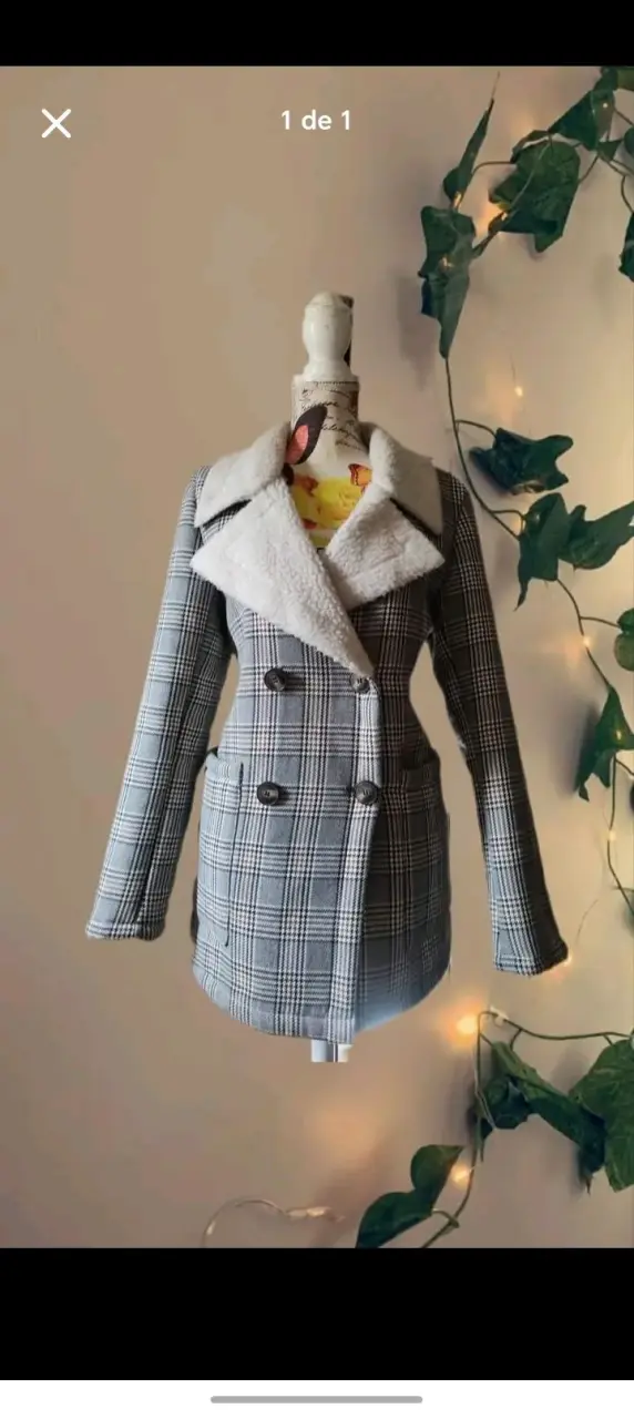 Abrigo de lana con diseño a cuadros para mujer