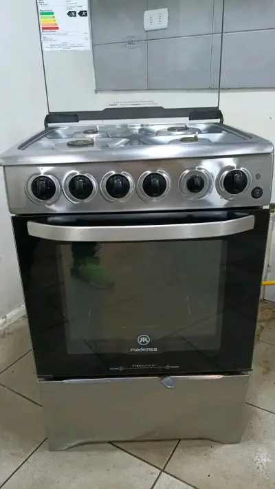 Cocina a gas Mademsa con horno y 4 quemadores - miniatura 3