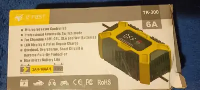 Cargador de Baterías Autos,E-FAST TK-300 6A - miniatura 1