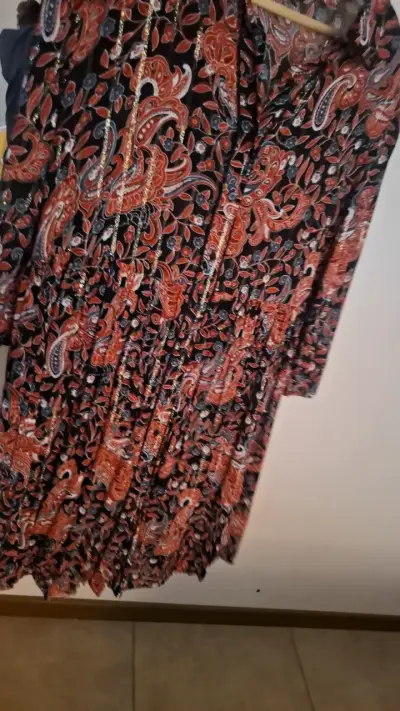Vestido medio muslo  estampado floral bohemio - miniatura 4