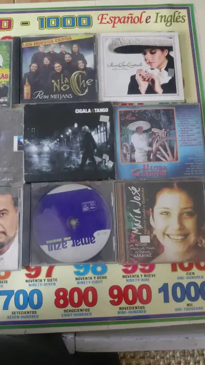 Colección de CDs de Música Variada en Español e Inglés - miniatura 1
