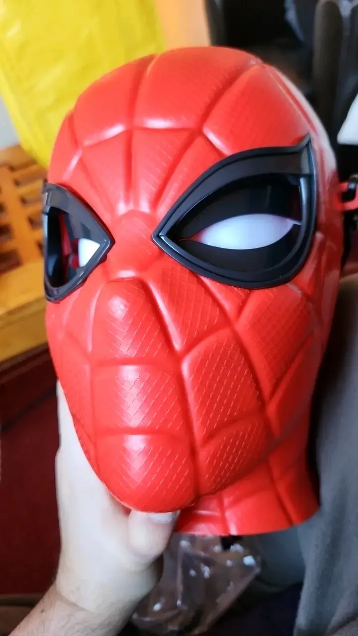 Palomera de Spiderman. Con botón. - 6