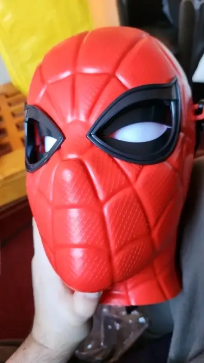 Palomera de Spiderman. Con botón. - miniatura 6