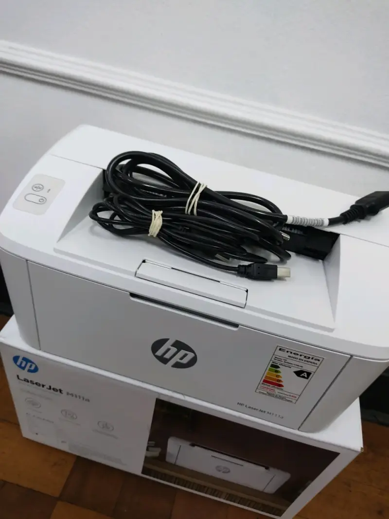 Impresora HP LaserJet M111a compacta y eficiente - 4