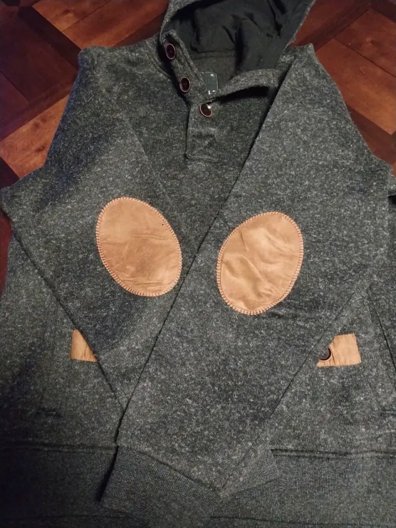 Polerón con capucha gris oscuro y detalles de cuer - 2