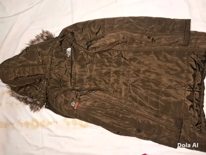 Parka impermeable con capucha de piel sintética - 2