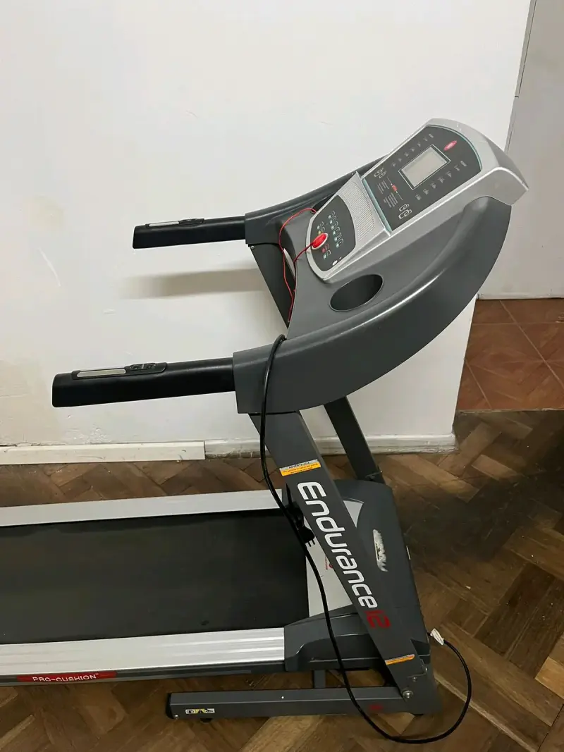 Caminadora eléctrica Endurance E2 con pantalla LCD - 1