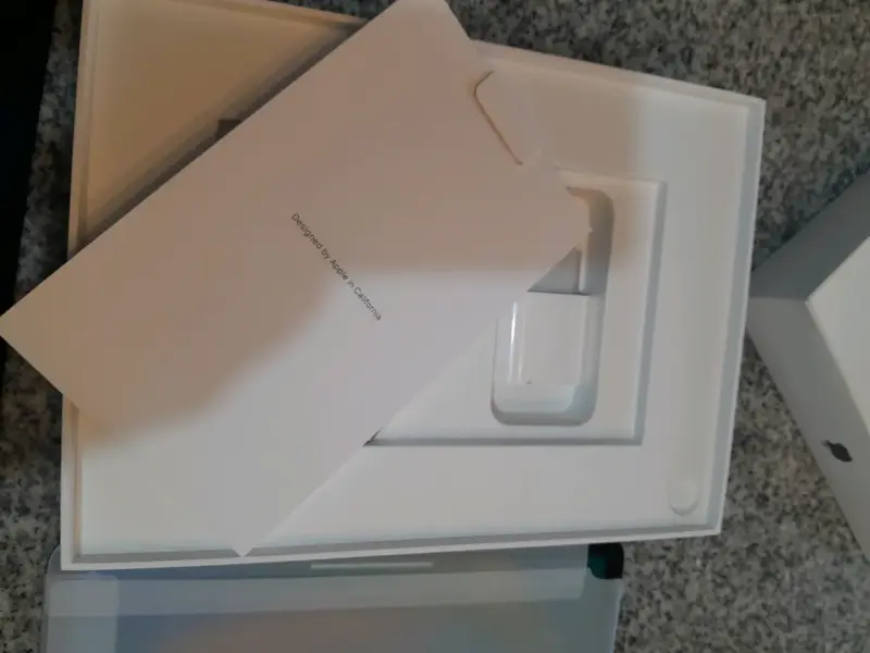 iPad Air 5ta Generación 256GB Wi-Fi - 3