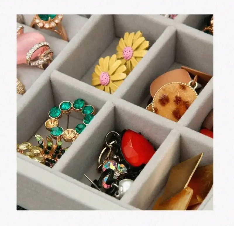 Caja organizadora de joyas rosa con tapa transparente - 2