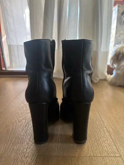 Botines de cuero negro con tacón alto - miniatura 4