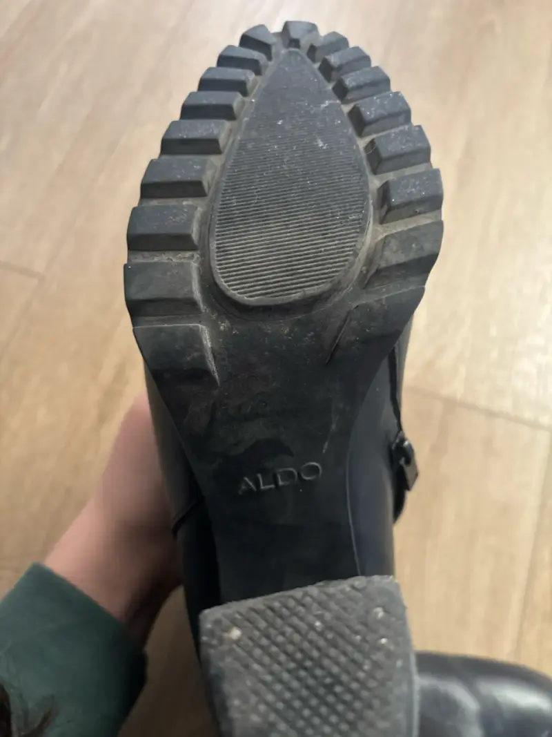 Botines de cuero negro con tacón alto - 5