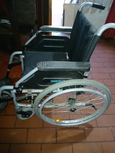Silla de Ruedas Plegable Isotex - miniatura 4