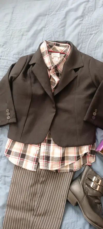 Traje de huaso y zapatos - miniatura 2