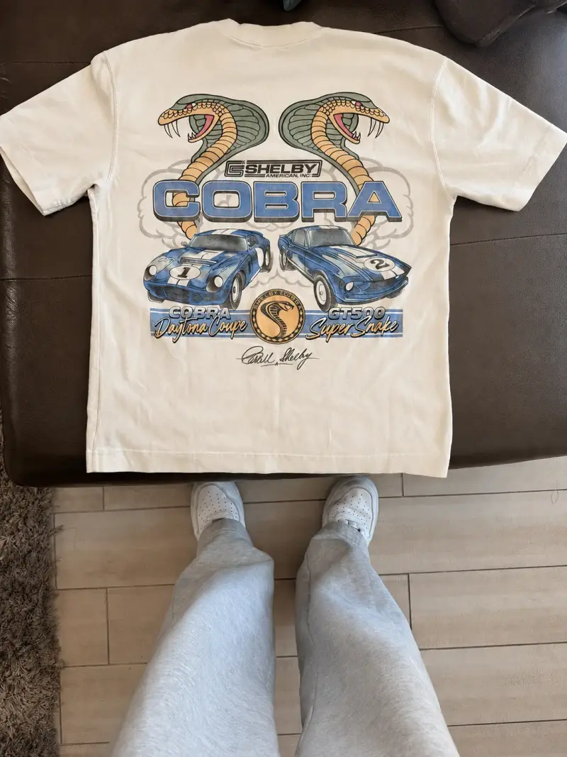 Polera Evisu Negra y Hollister Cobra - 4