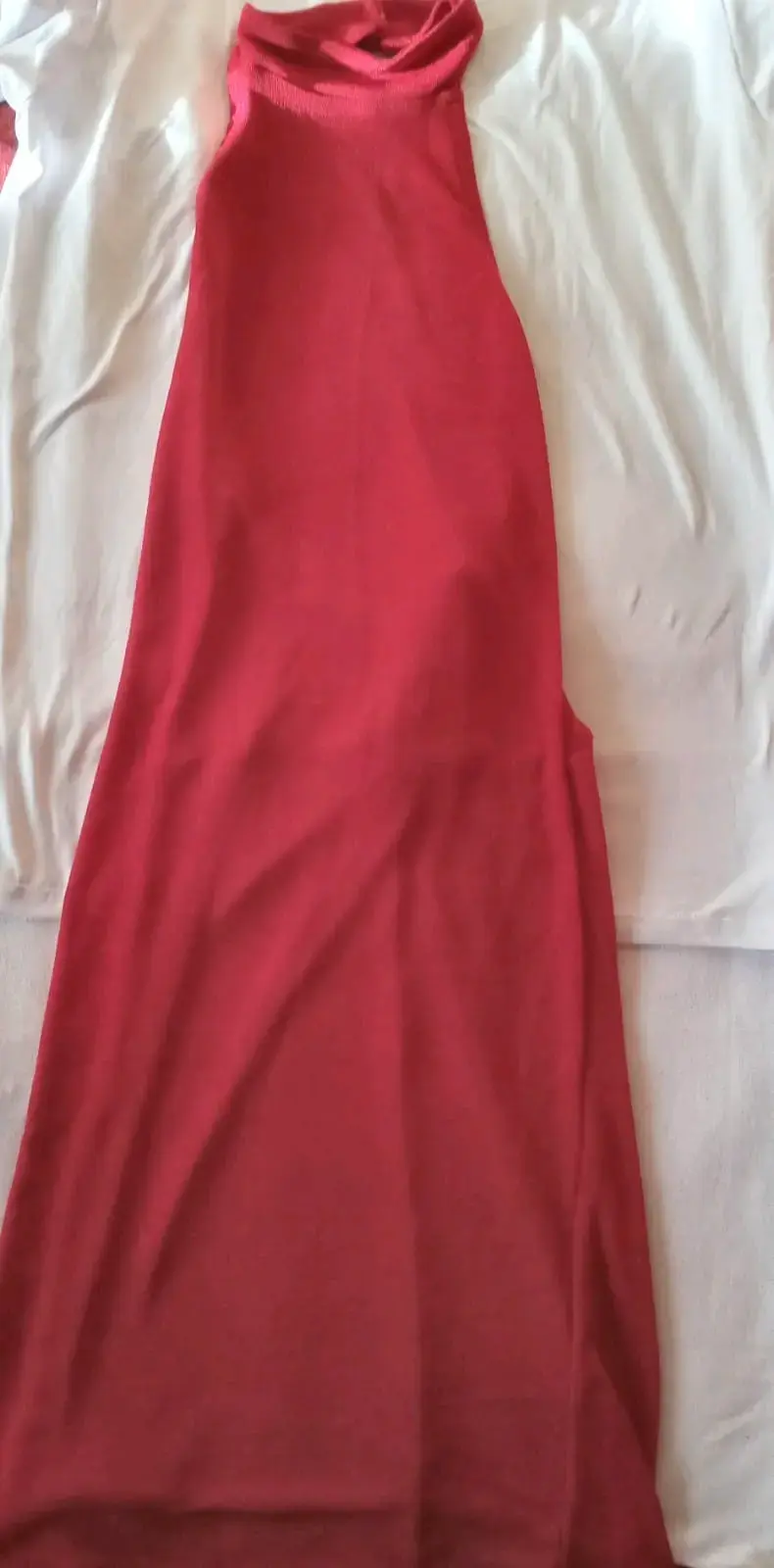 Vestido Rojo sin Espalda - 1