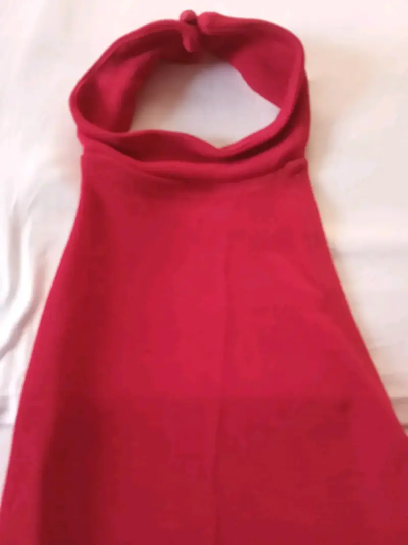 Vestido Rojo sin Espalda - 2